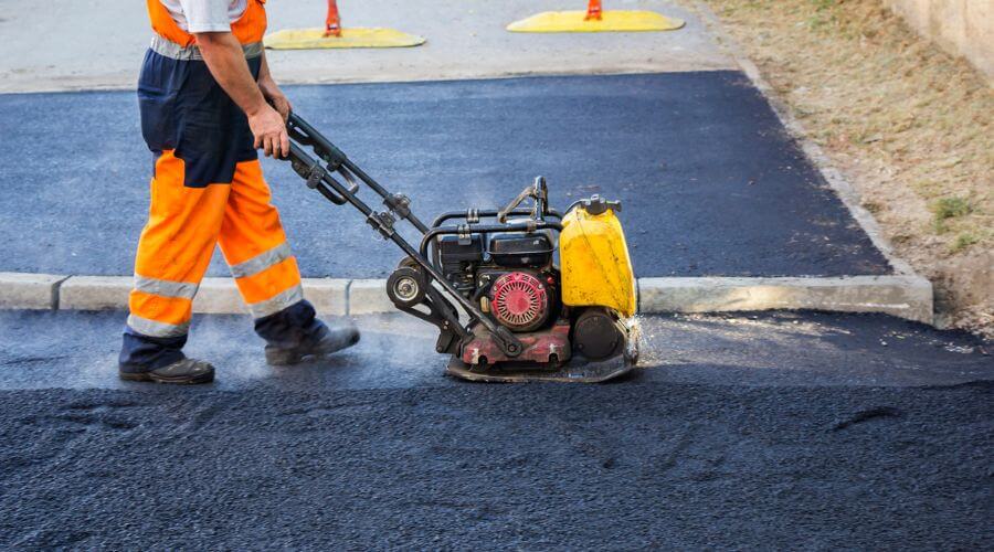 Professional gutter cleaning in Anatone, WA